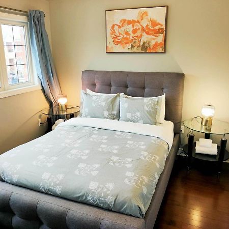 Affordable Room With Free Parking In Newmarket On Экстерьер фото