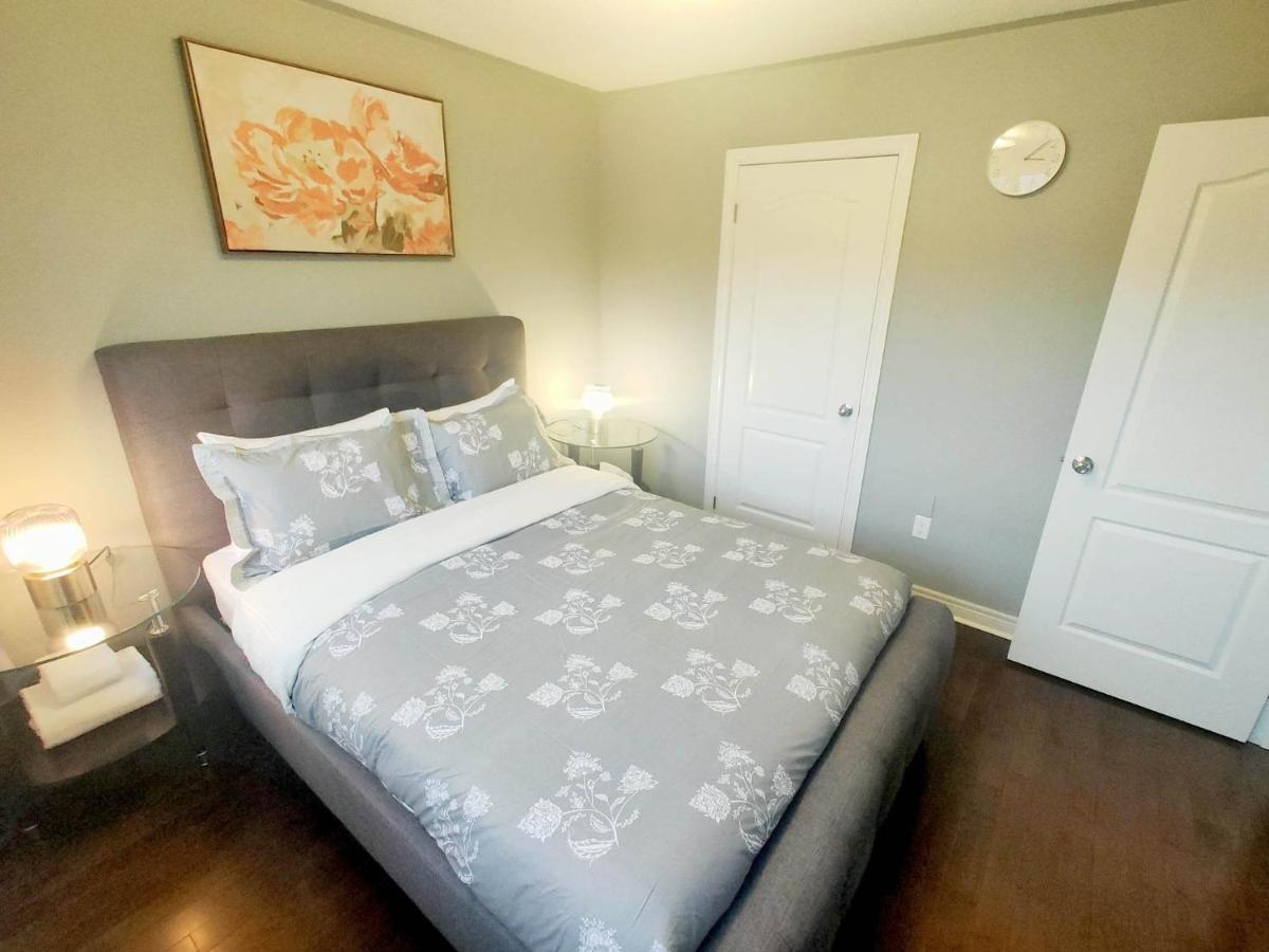 Affordable Room With Free Parking In Newmarket On Экстерьер фото